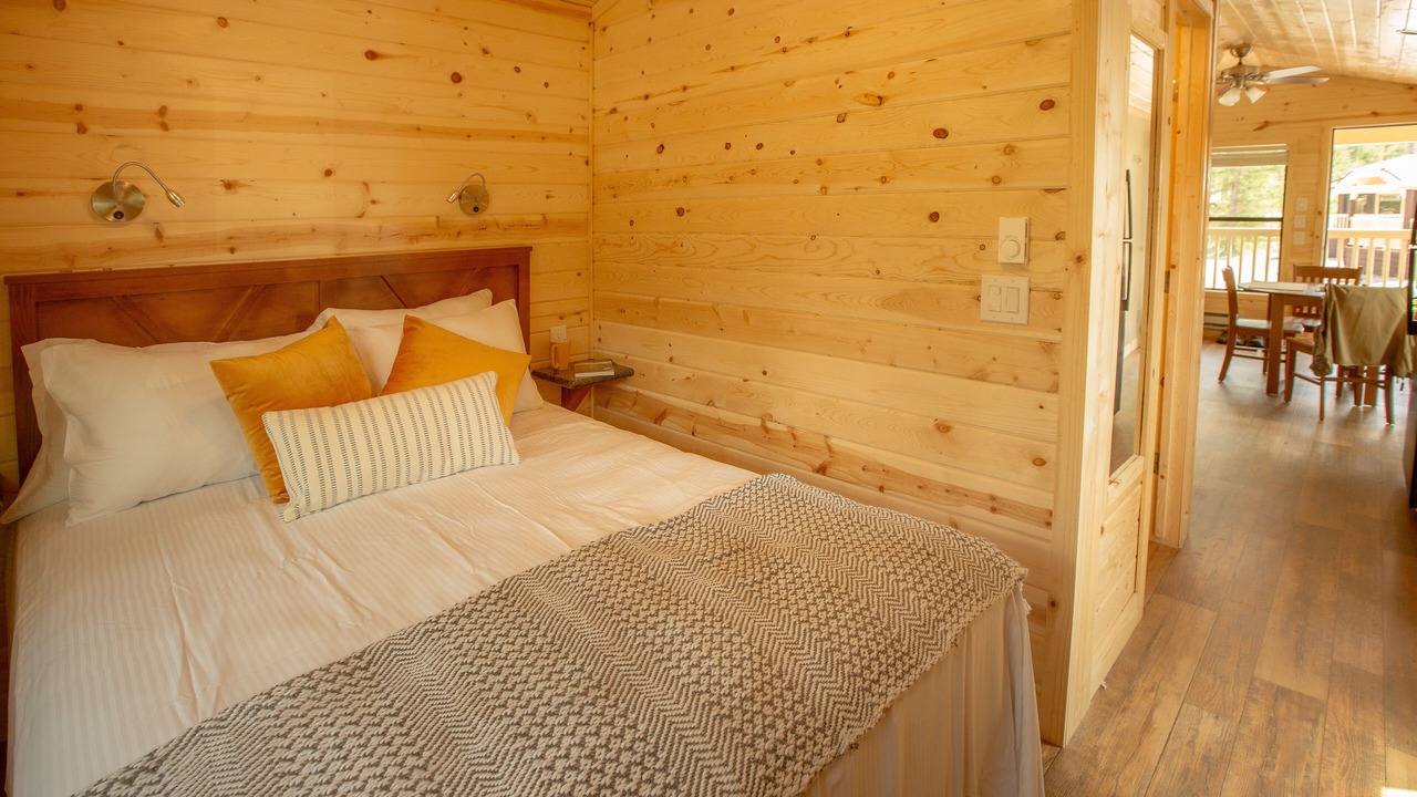 Photo of Bedroom in West Glacier