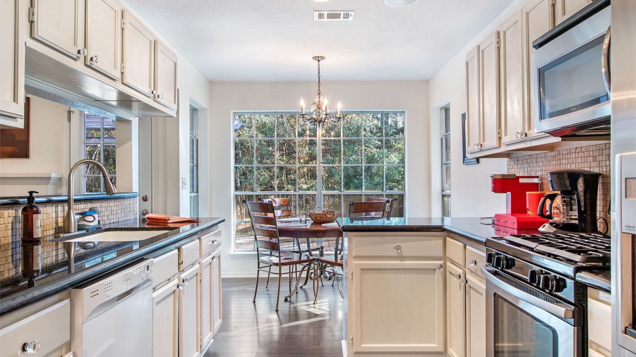 Photo of Kitchen in Indian Springs