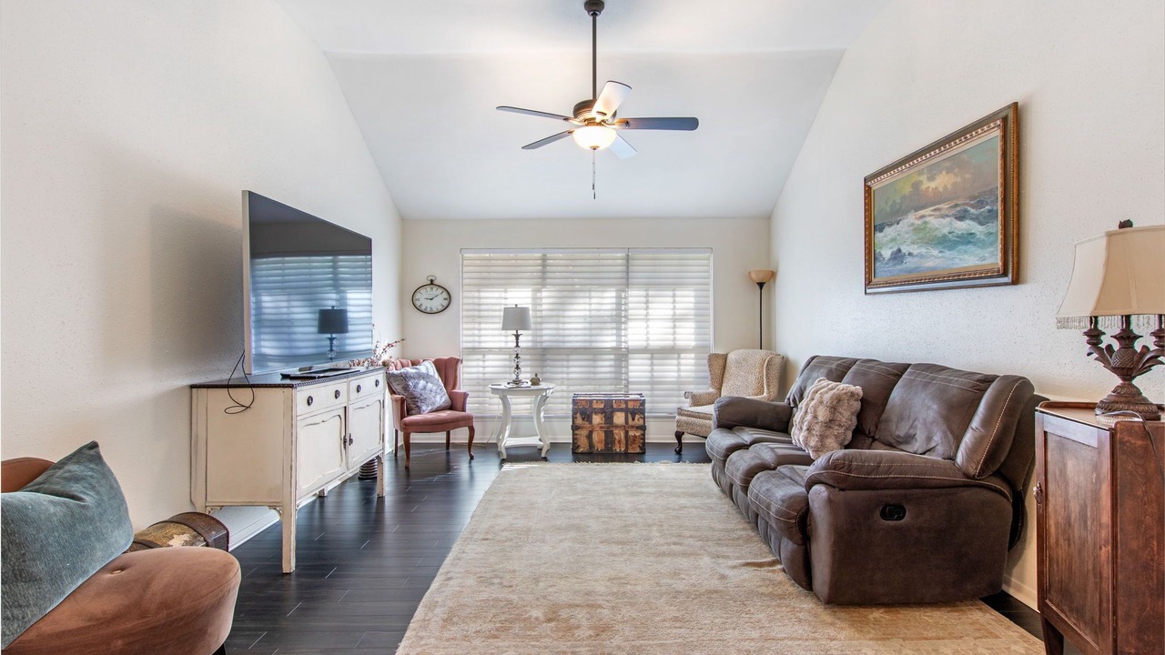 Photo of Livingroom in Indian Springs