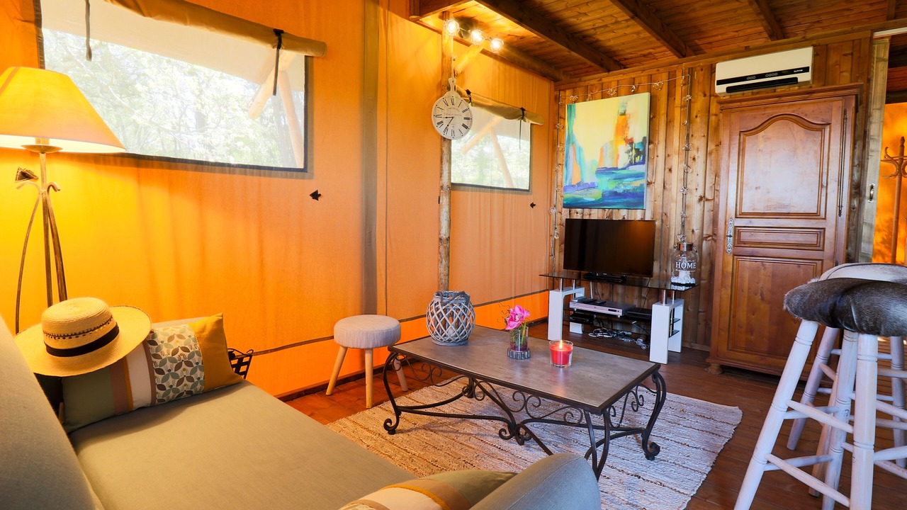 Photo of Livingroom in Trets