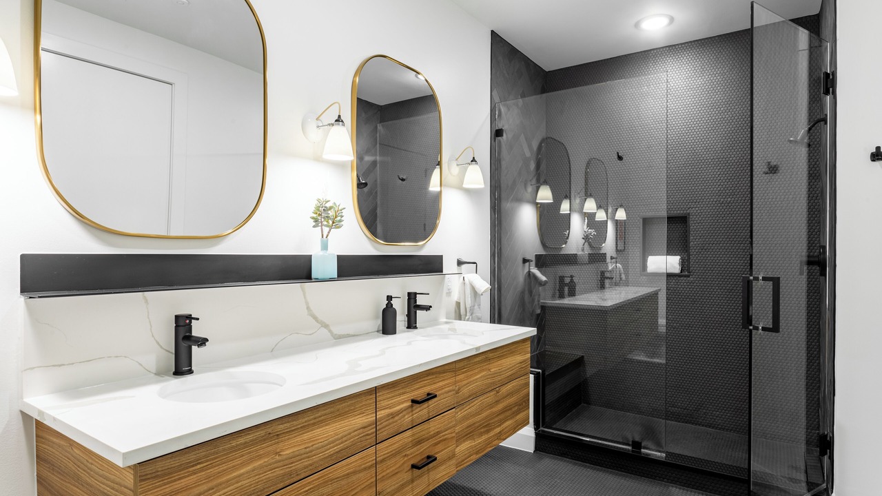 Photo of Bathroom in Downtown Dallas