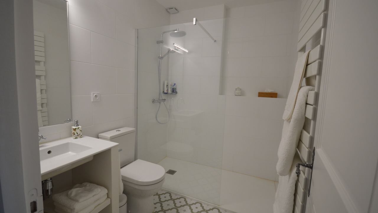 Photo of Bathroom in Gers