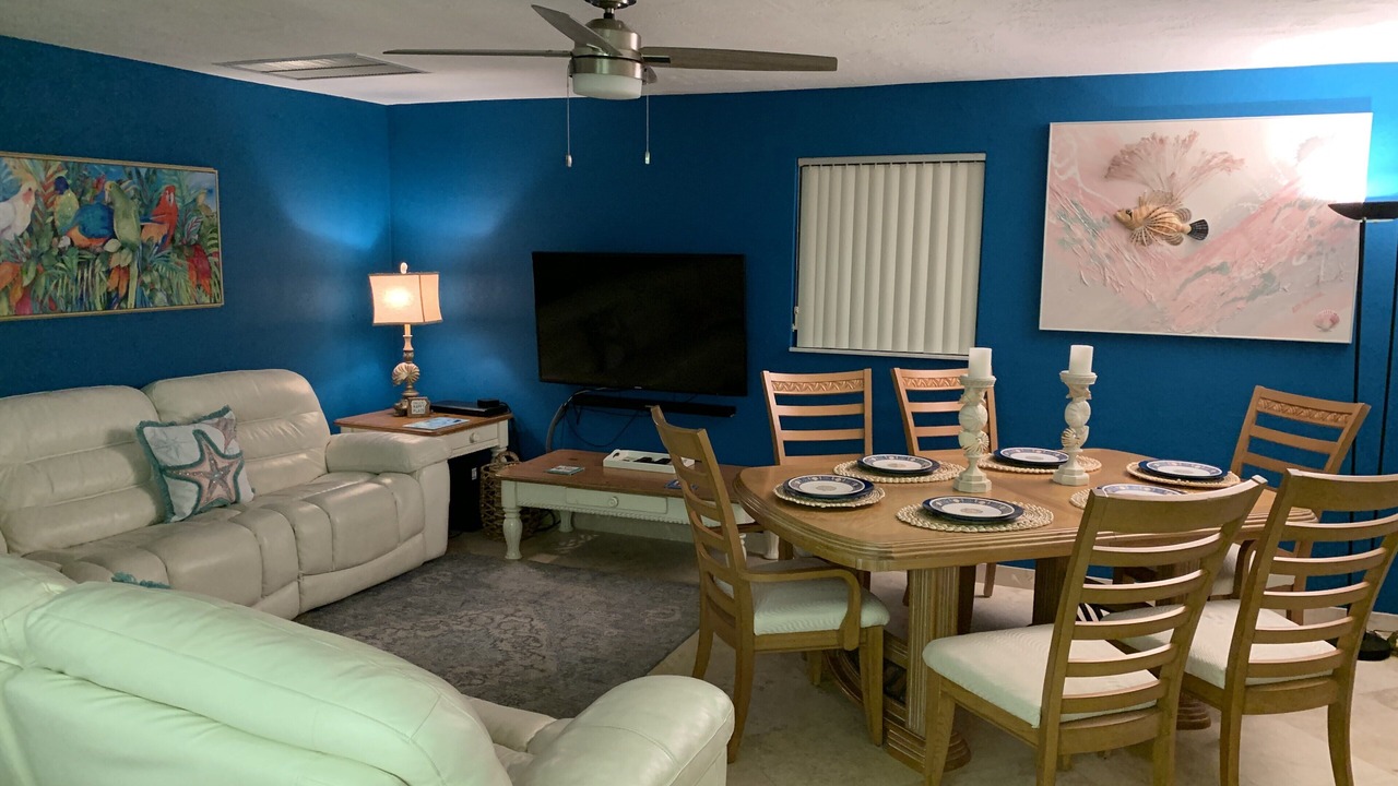 Photo of Livingroom in Playland Estates