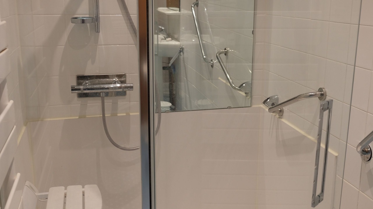 Photo of Bathroom in Saint-Guiraud
