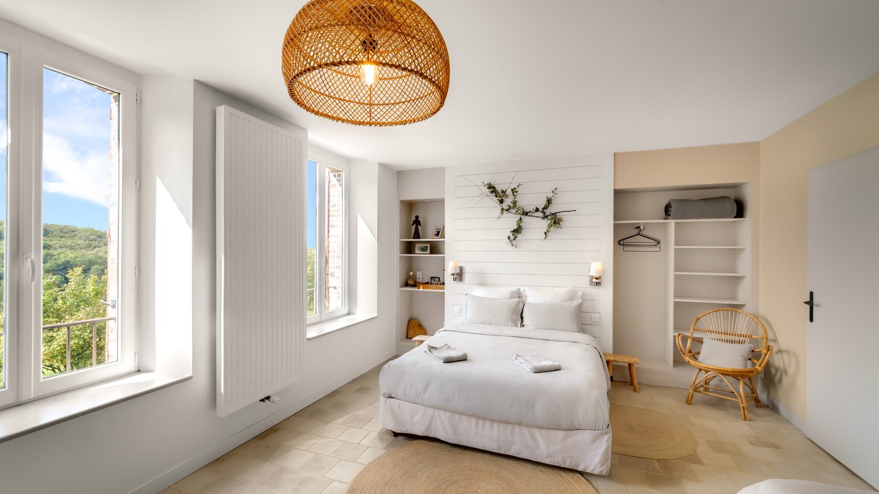 Photo of Bedroom in Villeneuve-sur-Yonne