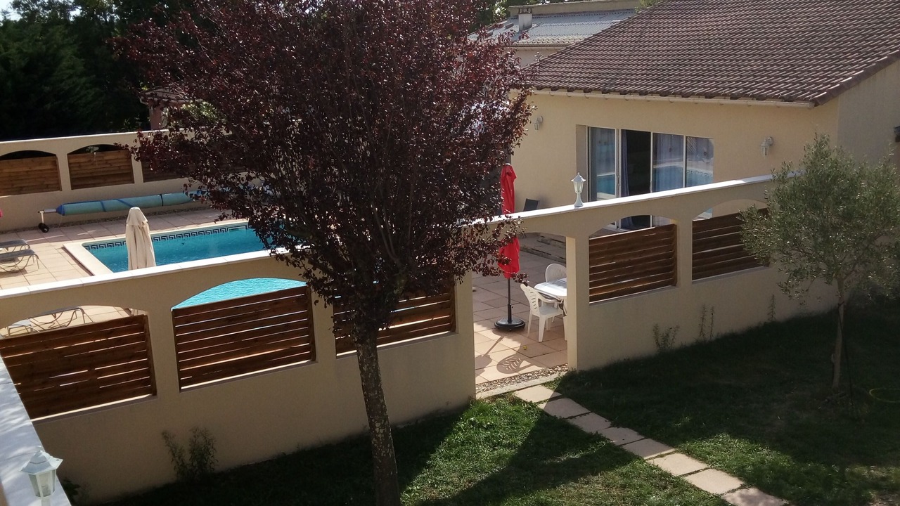 Photo of Patio Balcony in Saint-Laurent-La-Vernede