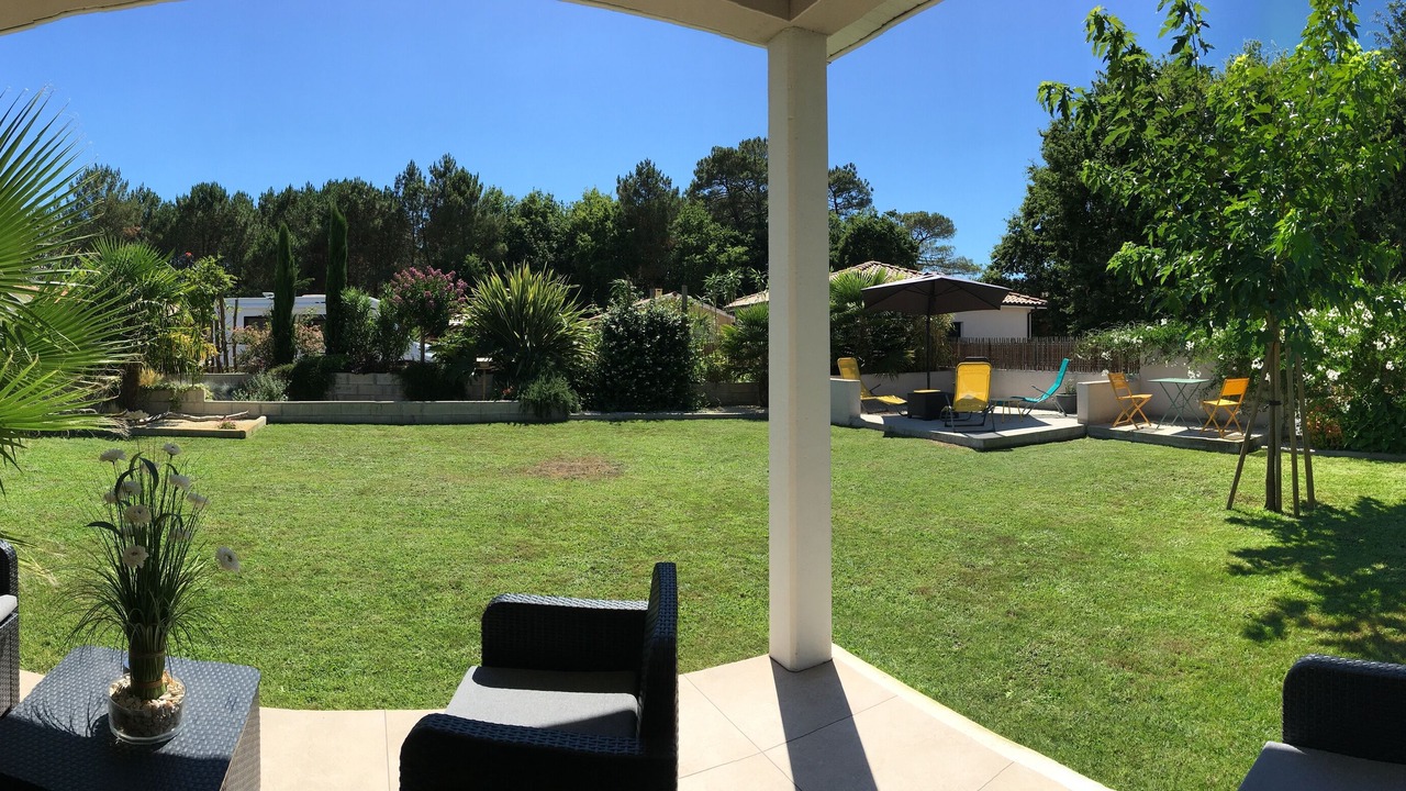Photo of Patio Balcony in Gastes