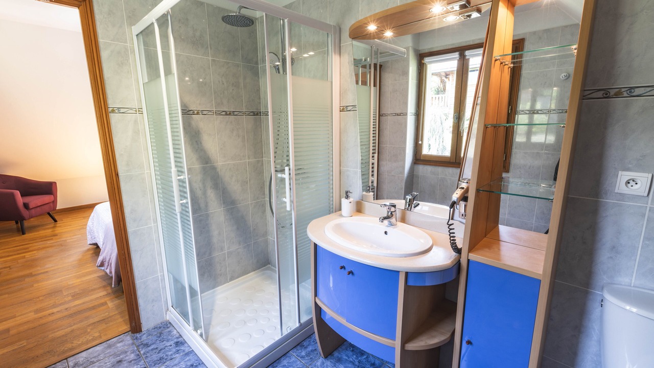 Photo of Bathroom in Azet