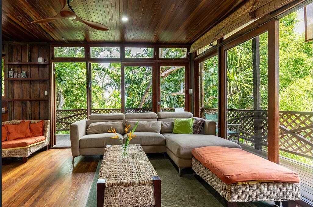 Photo of Livingroom in Seventeen Seventy