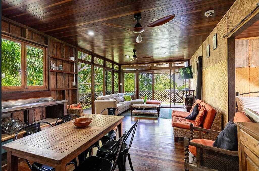 Photo of Livingroom in Seventeen Seventy