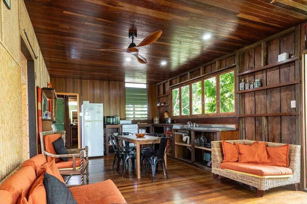 Photo of Livingroom in Seventeen Seventy