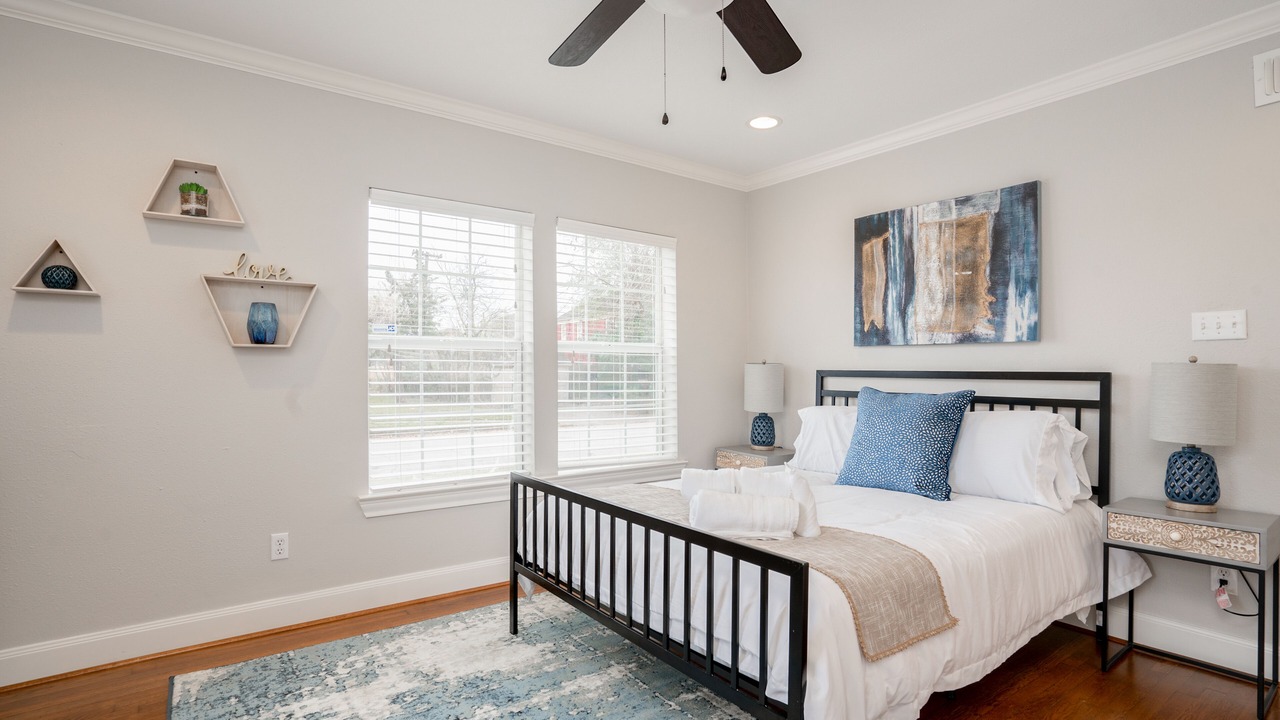 Photo of Bedroom in South Central Houston