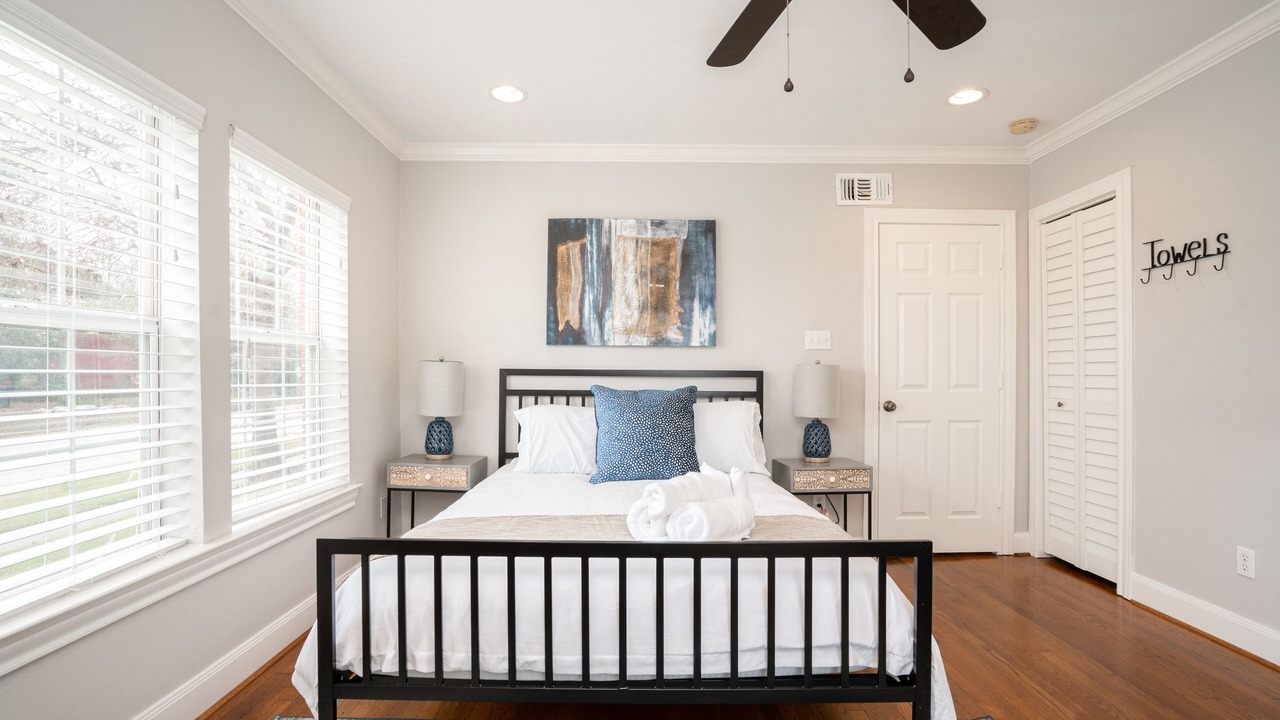 Photo of Bedroom in South Central Houston