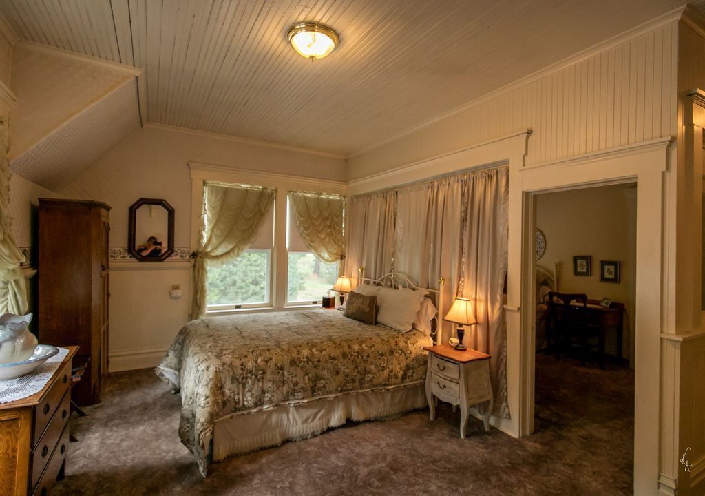 Photo of Bedroom in McCloud