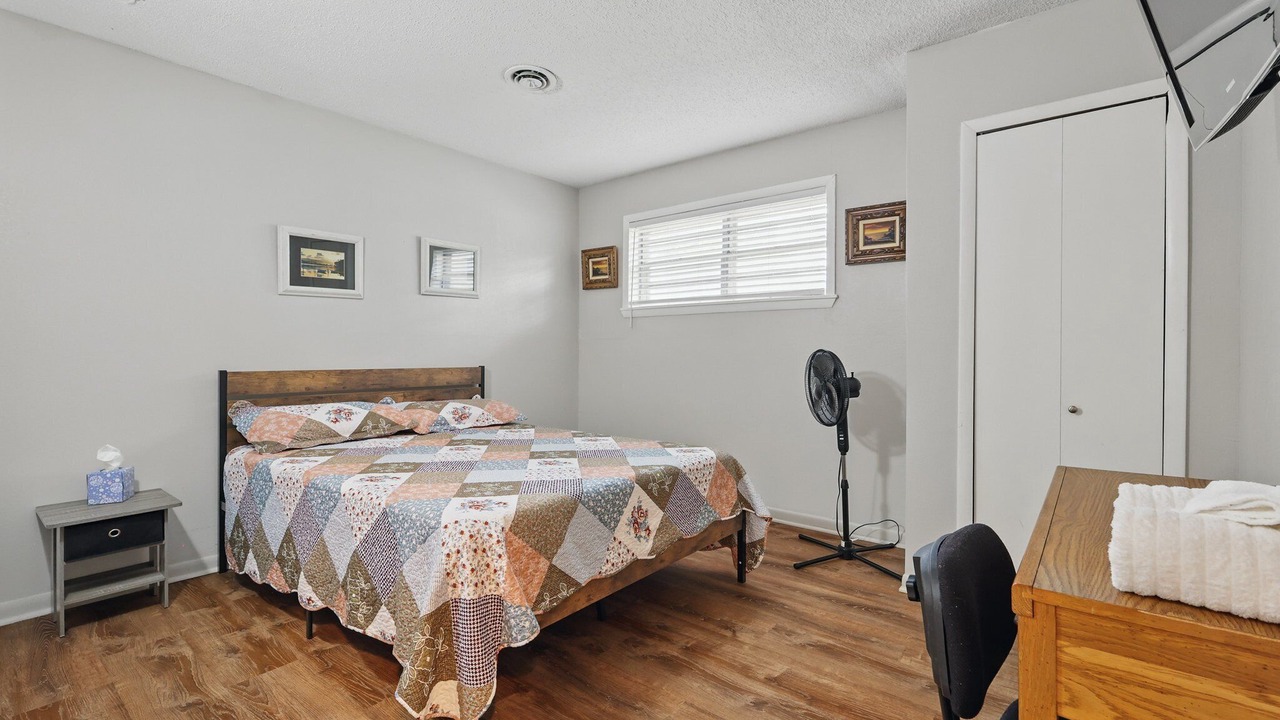 Photo of Bedroom in Quinlan
