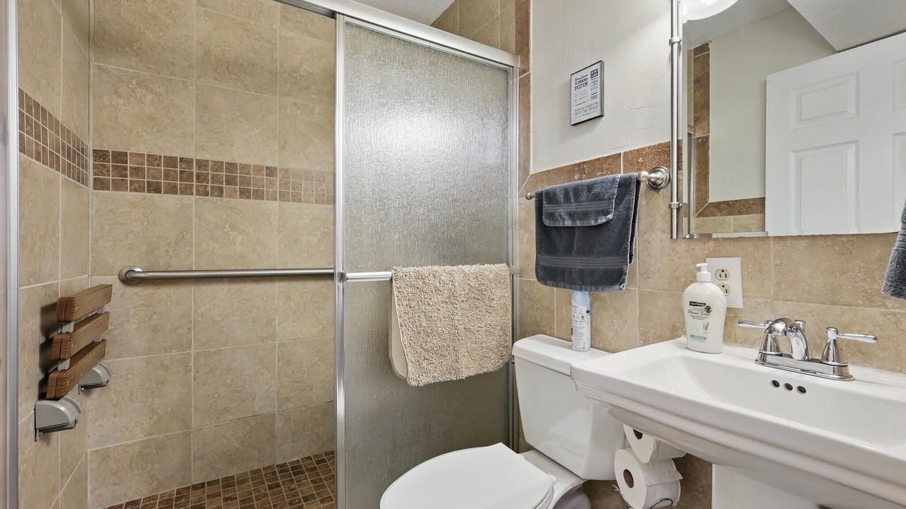 Photo of Bathroom in Quinlan