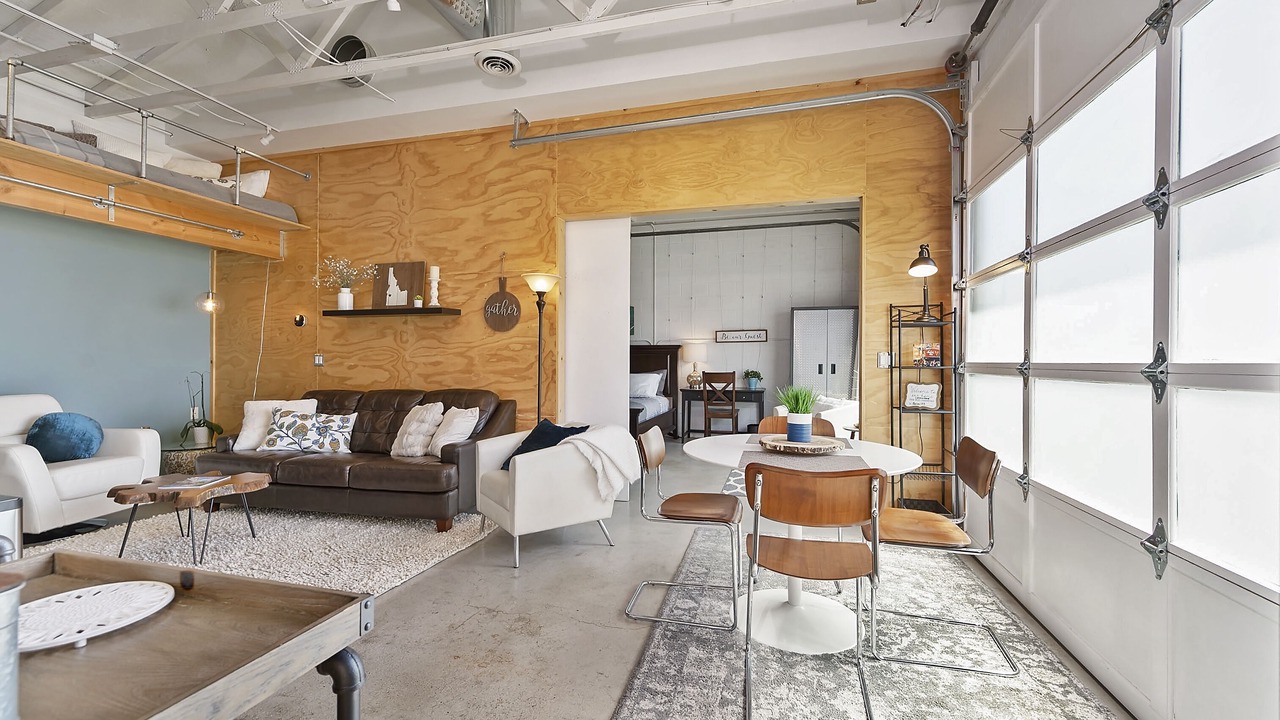 Photo of Livingroom in North End