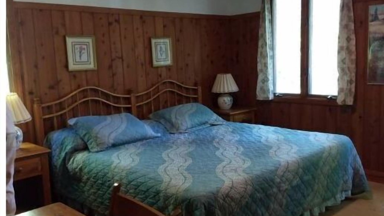 Photo of Others in Paul Smiths