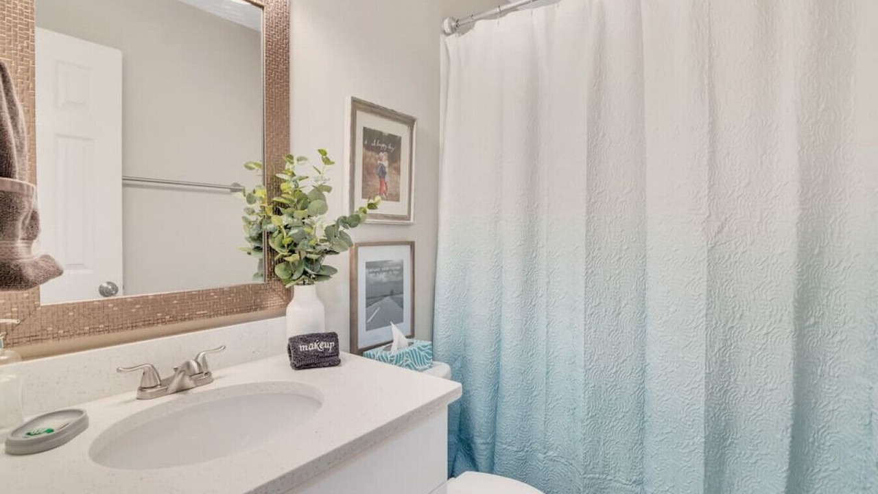 Photo of Bathroom in Kennesaw