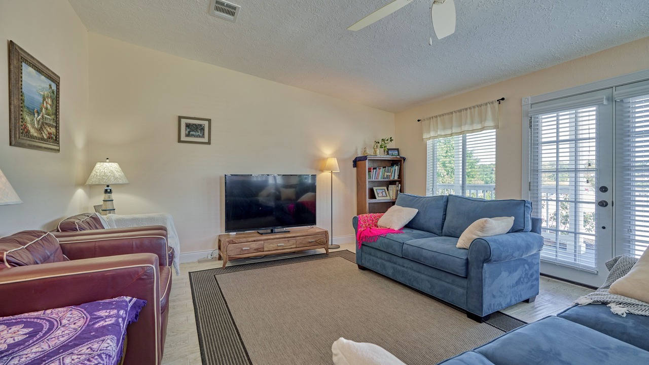 Photo of Livingroom in Seven Coves