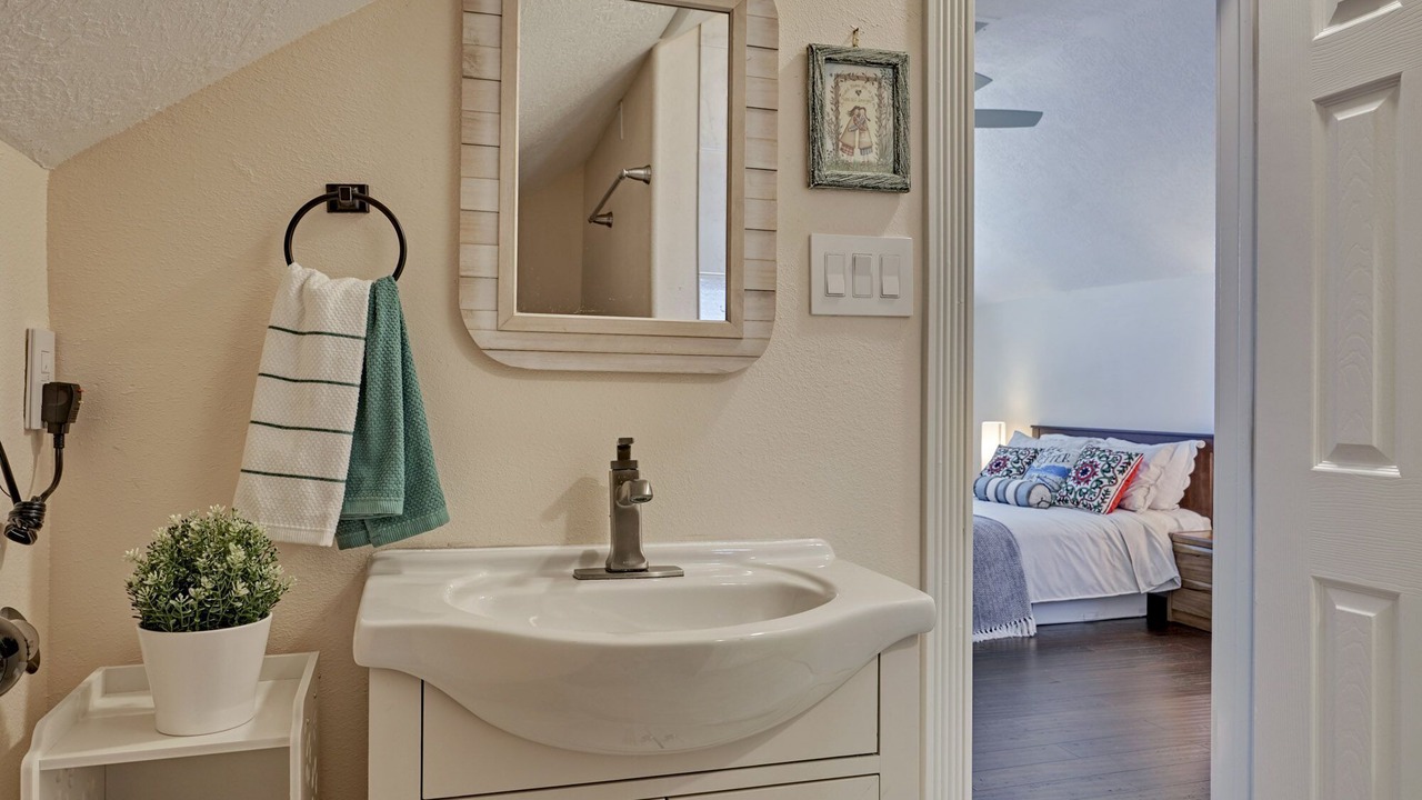 Photo of Bathroom in Seven Coves