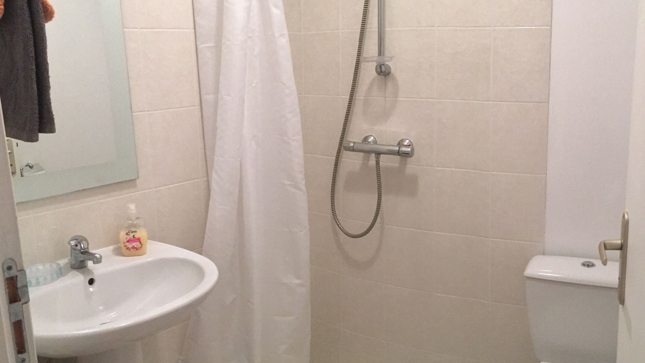 Photo of Bathroom in Dinan