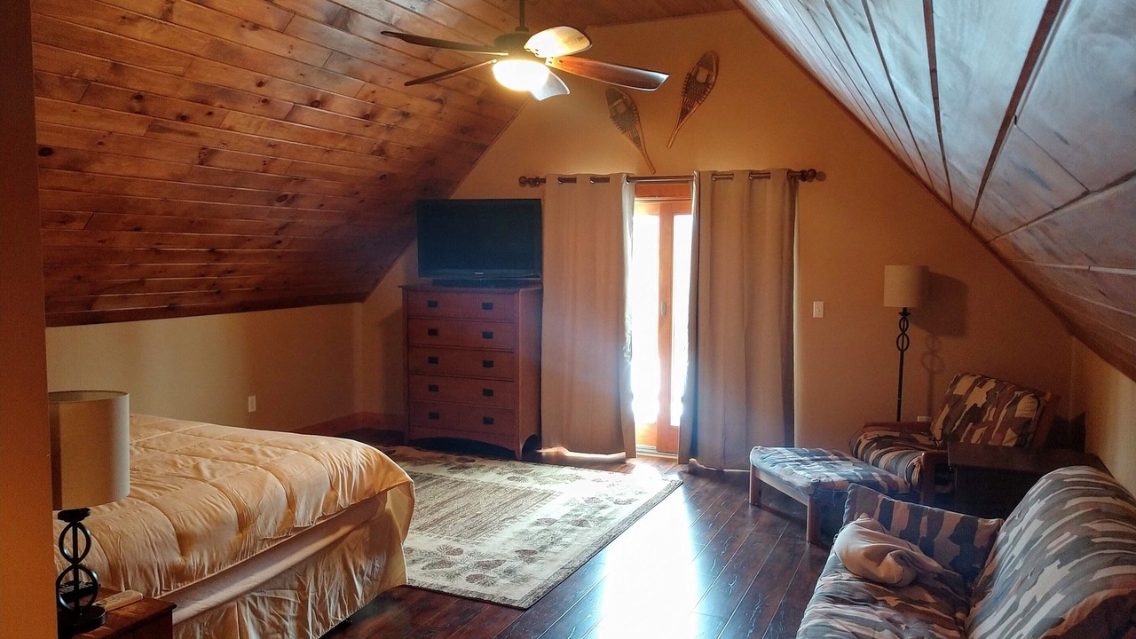 Photo of Bedroom in Bloomingdale