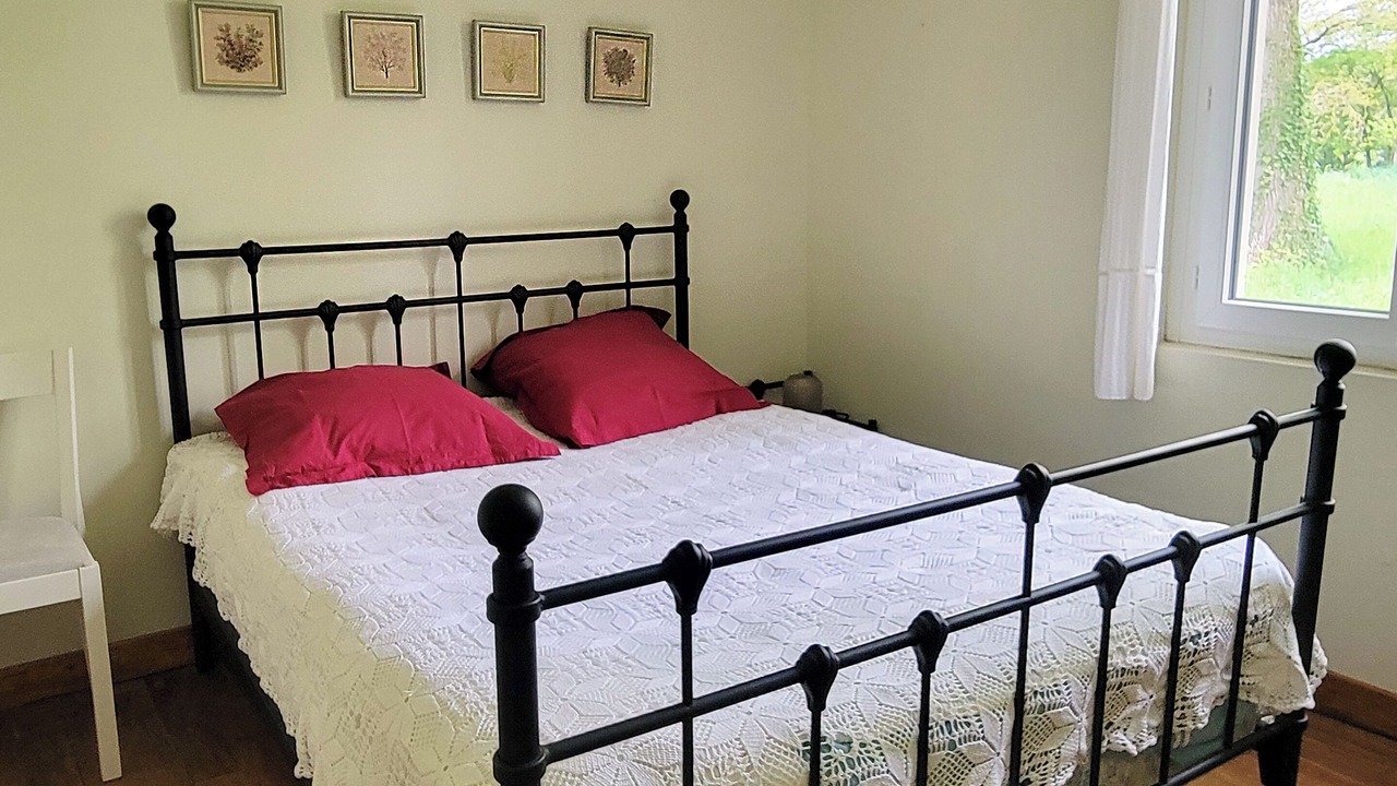 Photo of Bedroom in La Salvetat-Peyrales