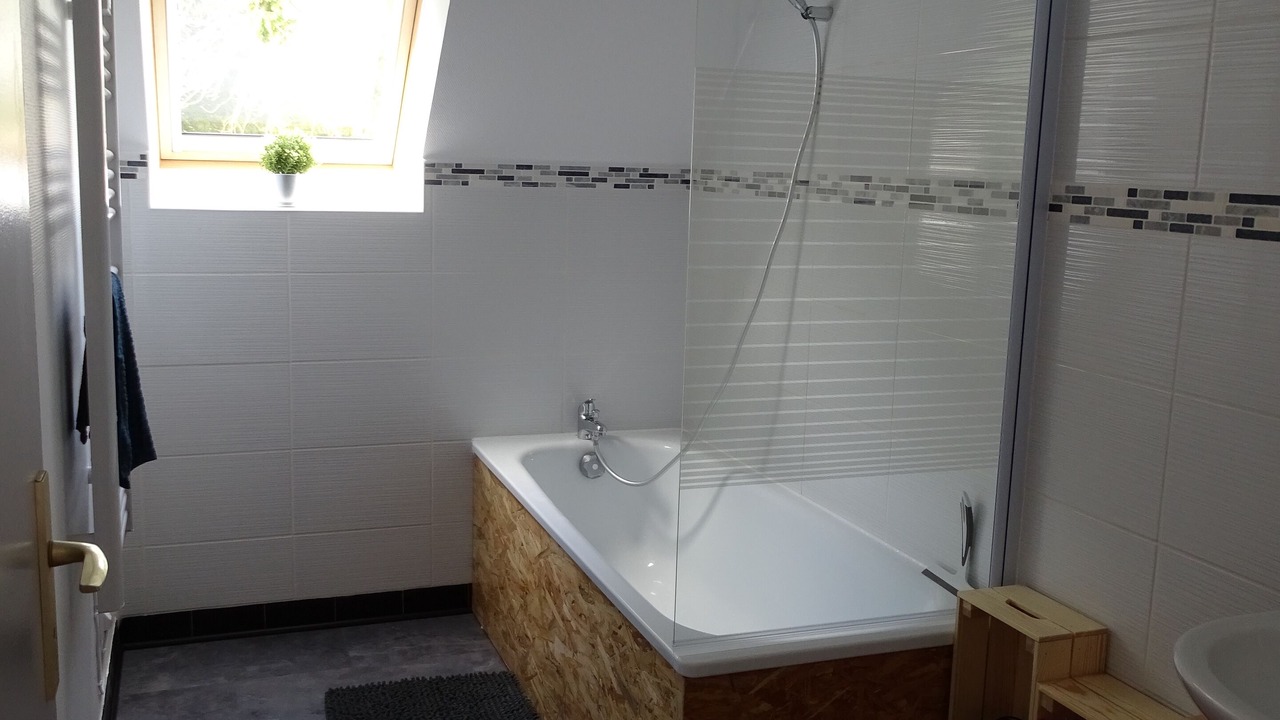 Photo of Bathroom in Savigny-en-Veron