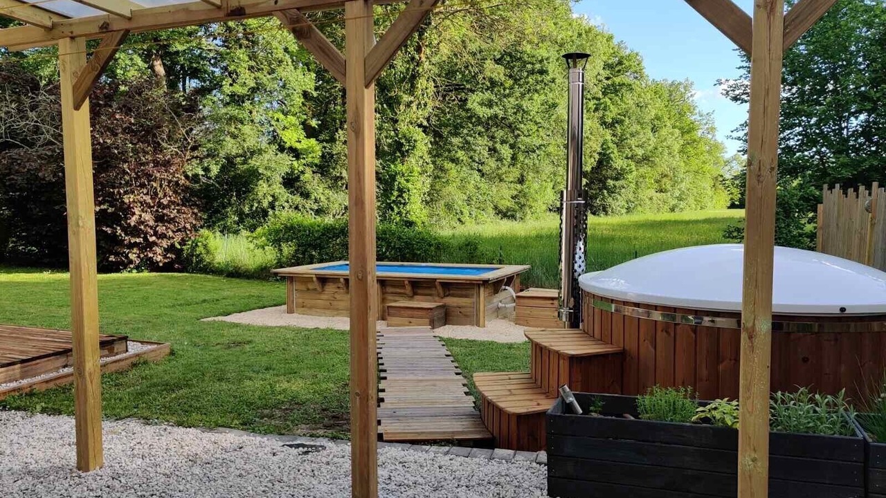 Photo of Outdoor in Savigny-en-Veron
