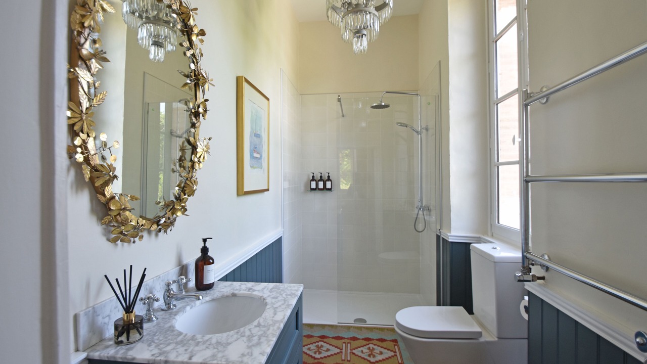 Photo of Bathroom in Glatens
