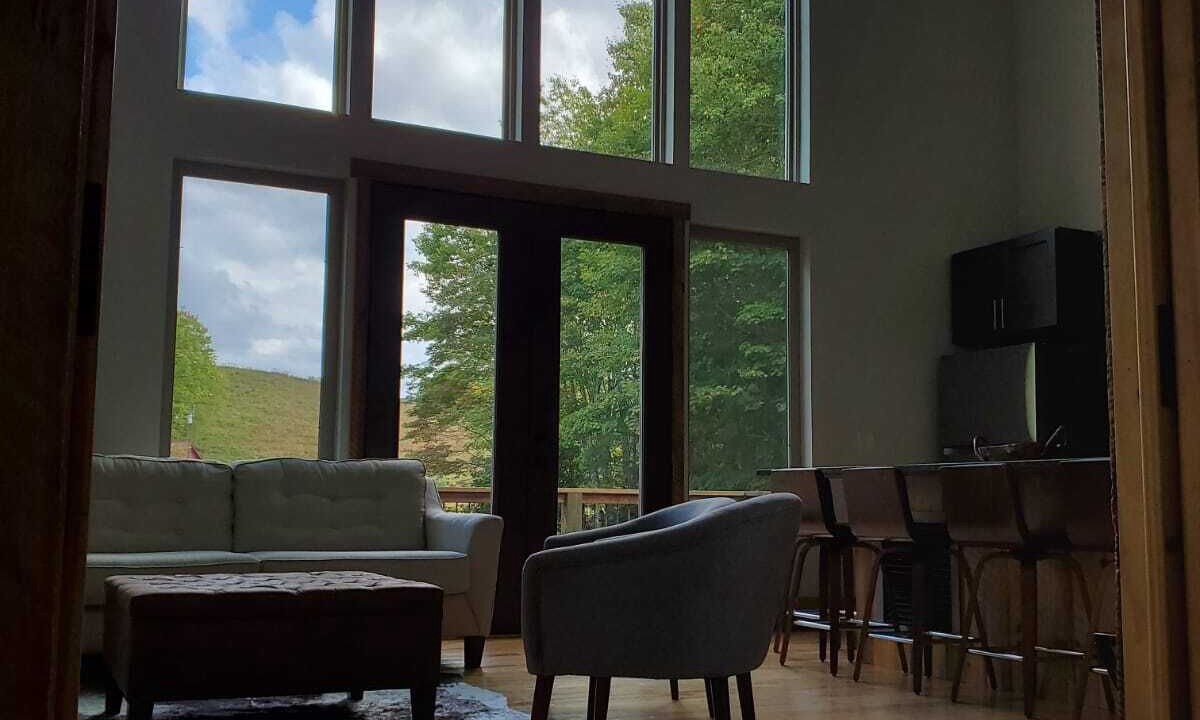 Photo of Livingroom in Madison County