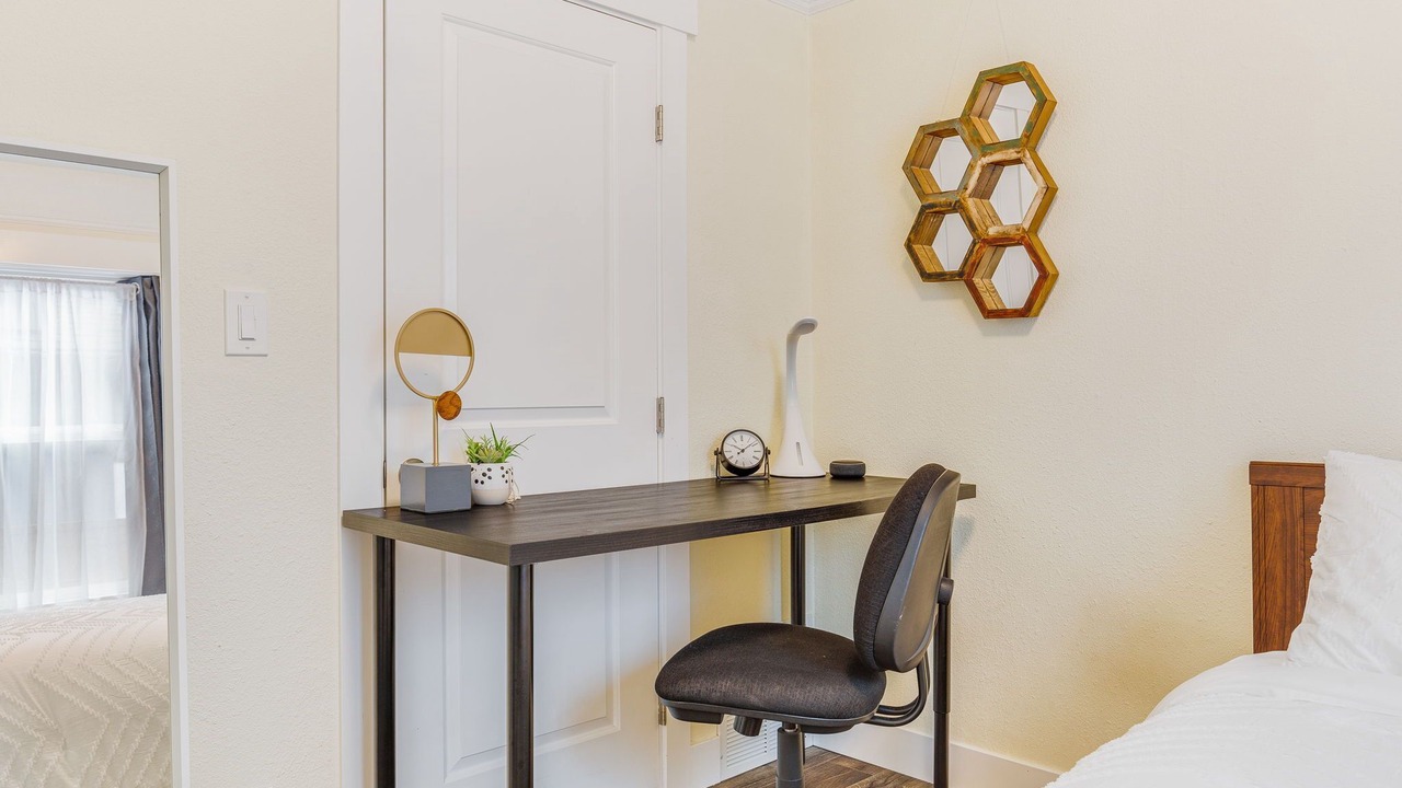 Photo of Bedroom in Squire Park