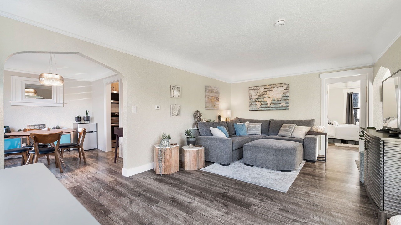 Photo of Livingroom in Squire Park
