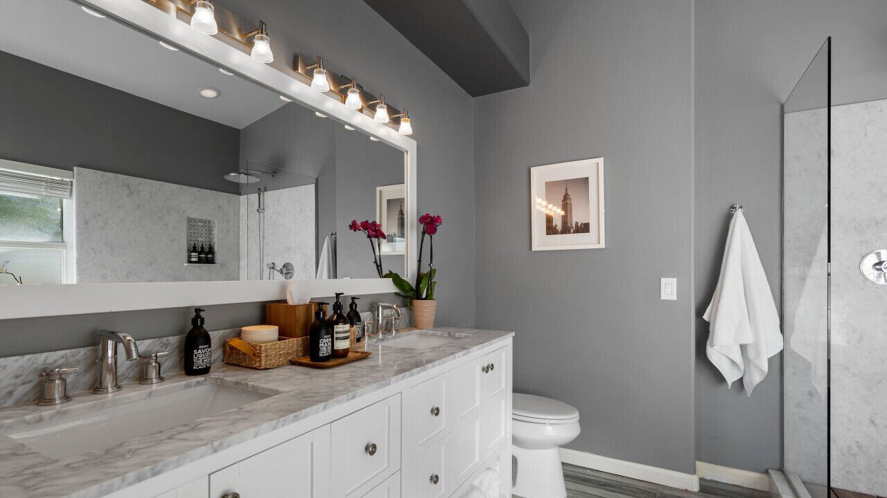 Photo of Bathroom in Arrowhead Lakes