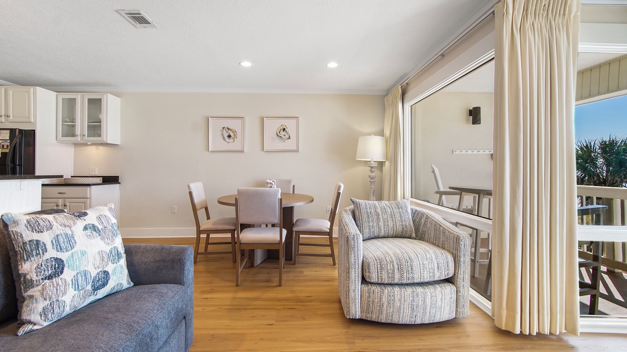 Photo of Livingroom in Fort Bay