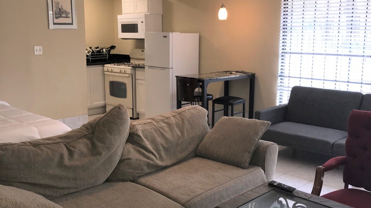 Photo of Livingroom in Northside