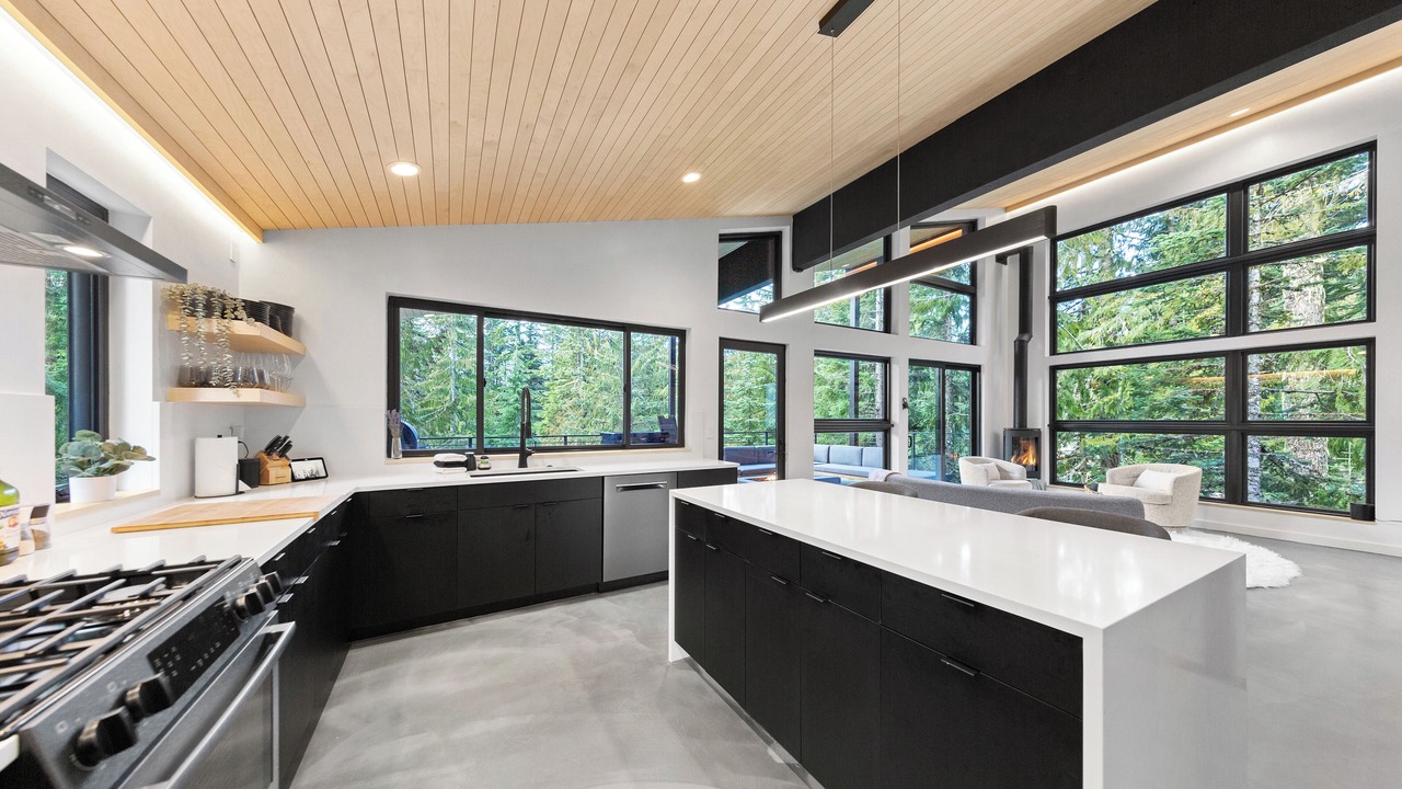 Photo of Livingroom in Government Camp