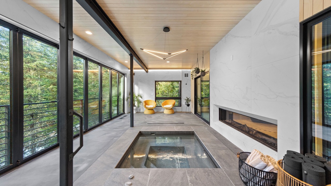 Photo of Bedroom in Government Camp