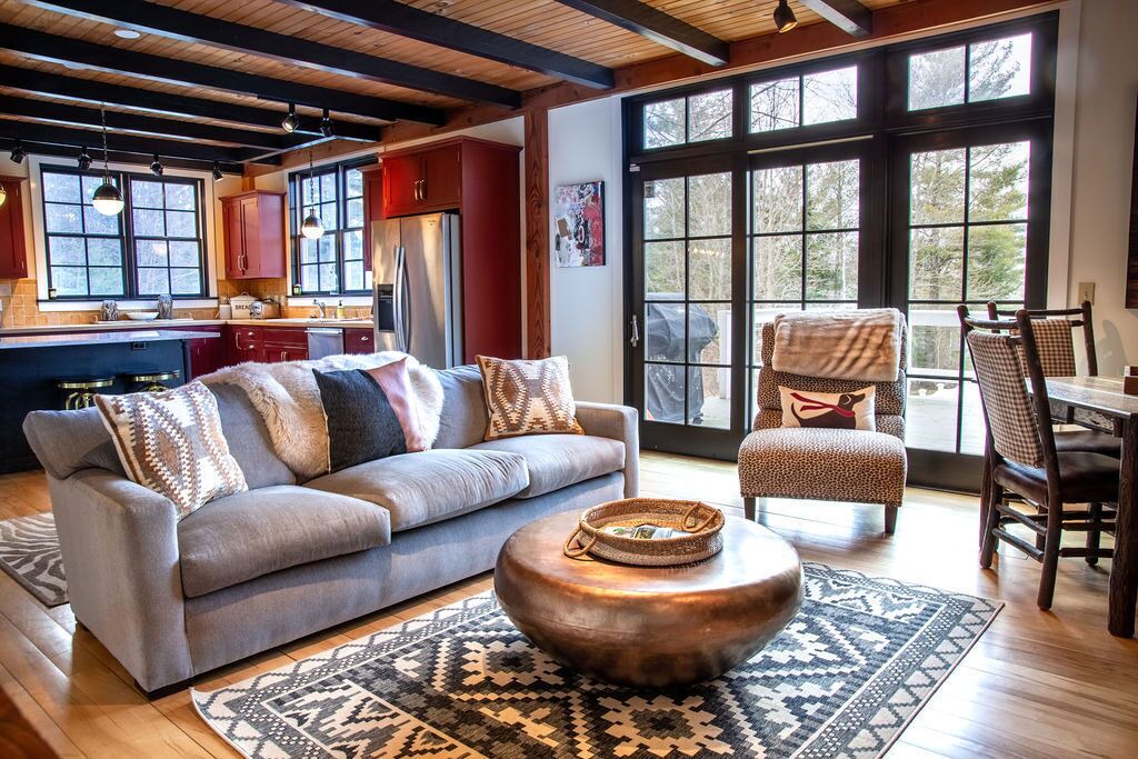 Photo of Livingroom in Warren