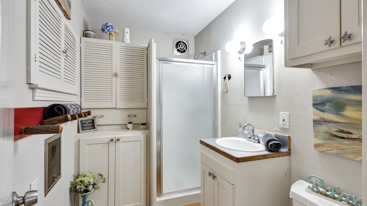 Photo of Bathroom in Lavon