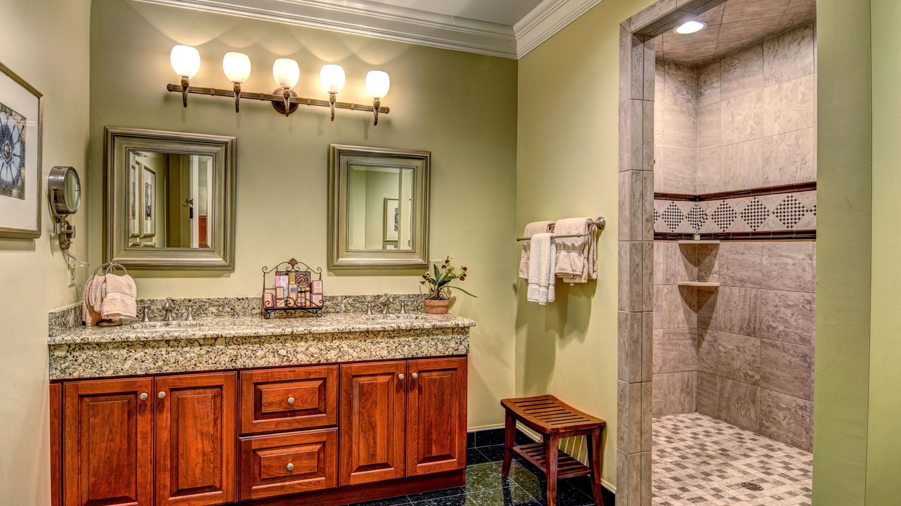 Photo of Bathroom in Wallace