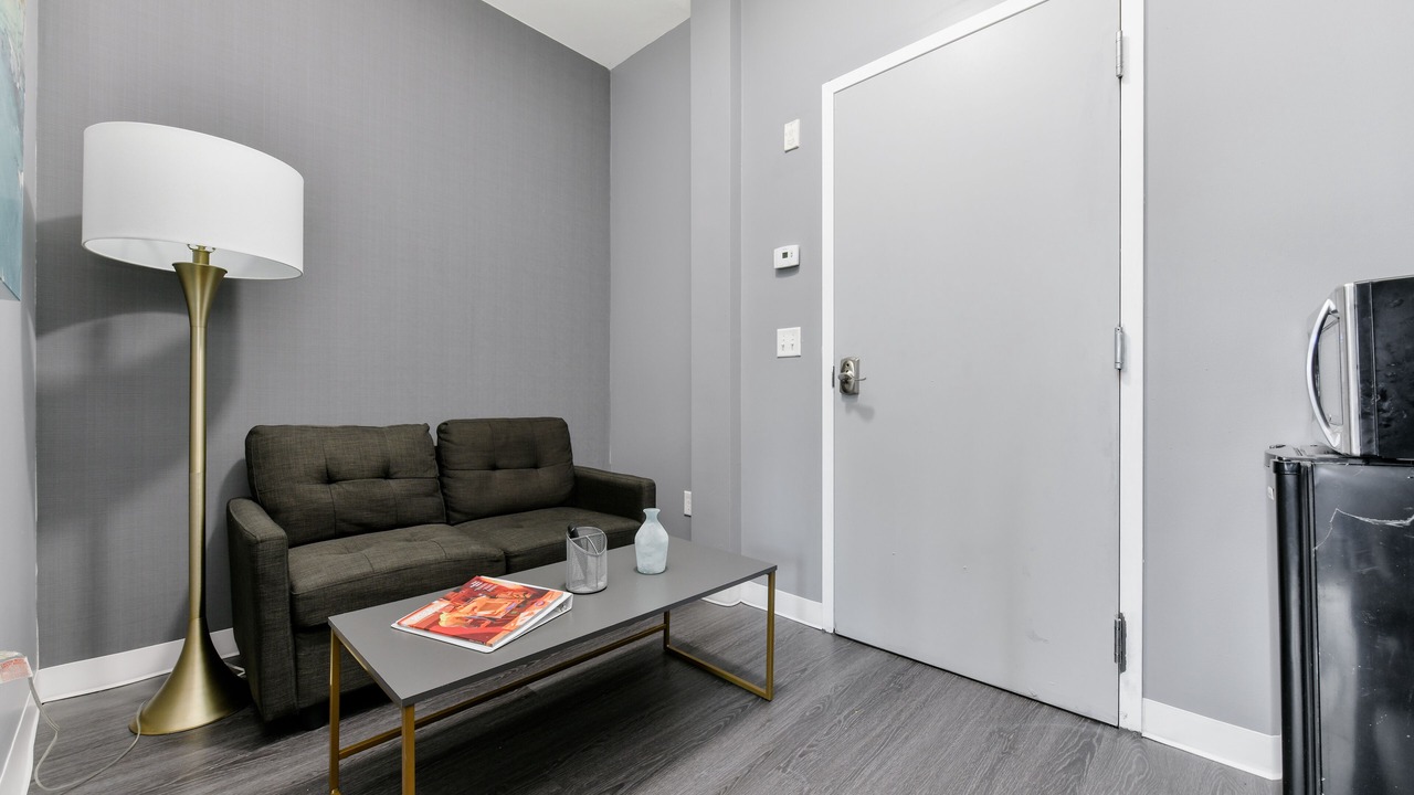 Photo of Livingroom in Downtown Boston