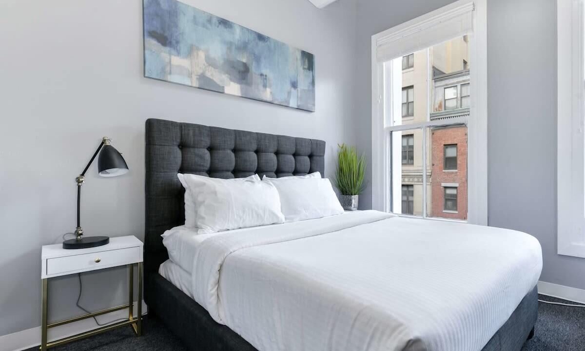 Photo of Bedroom in Downtown Boston