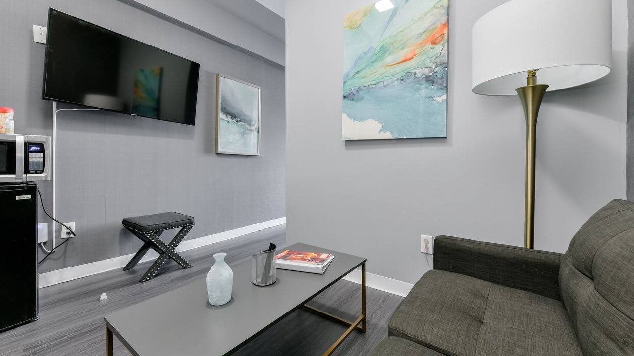 Photo of Livingroom in Downtown Boston