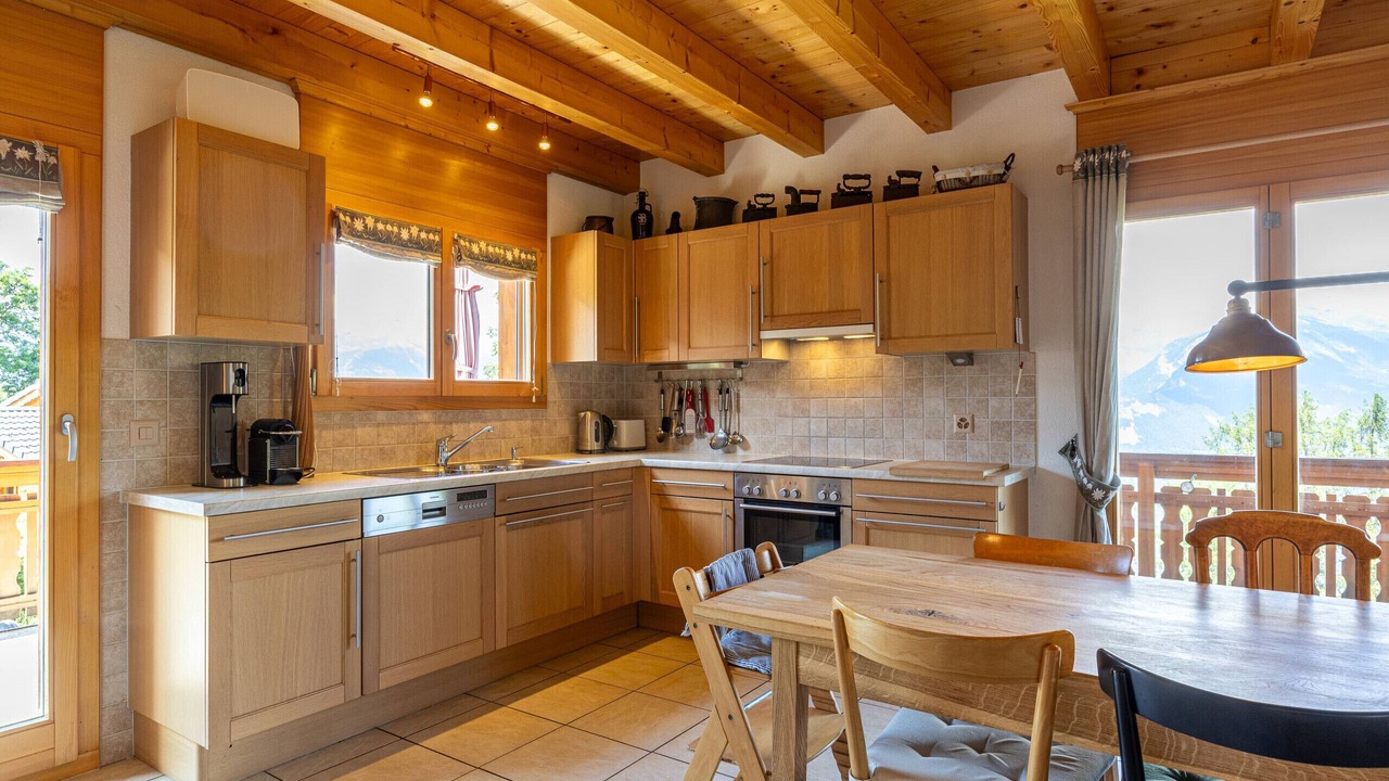 Photo of Kitchen in Saint-Pierre-de-Clages