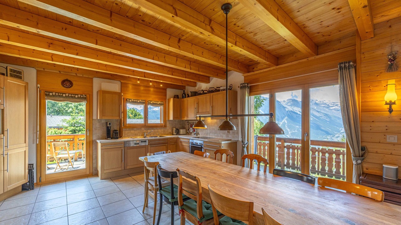 Photo of Kitchen in Saint-Pierre-de-Clages