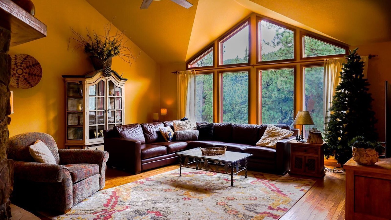 Photo of Livingroom in Pleasant Park Corridor
