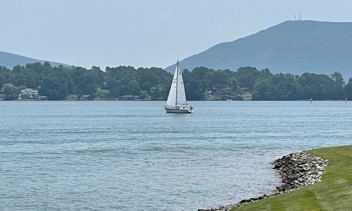 Photo of Outdoor in Smith Mountain Lake