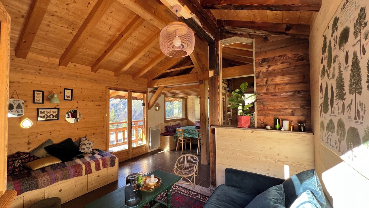 Photo of Livingroom in Les Lindarets